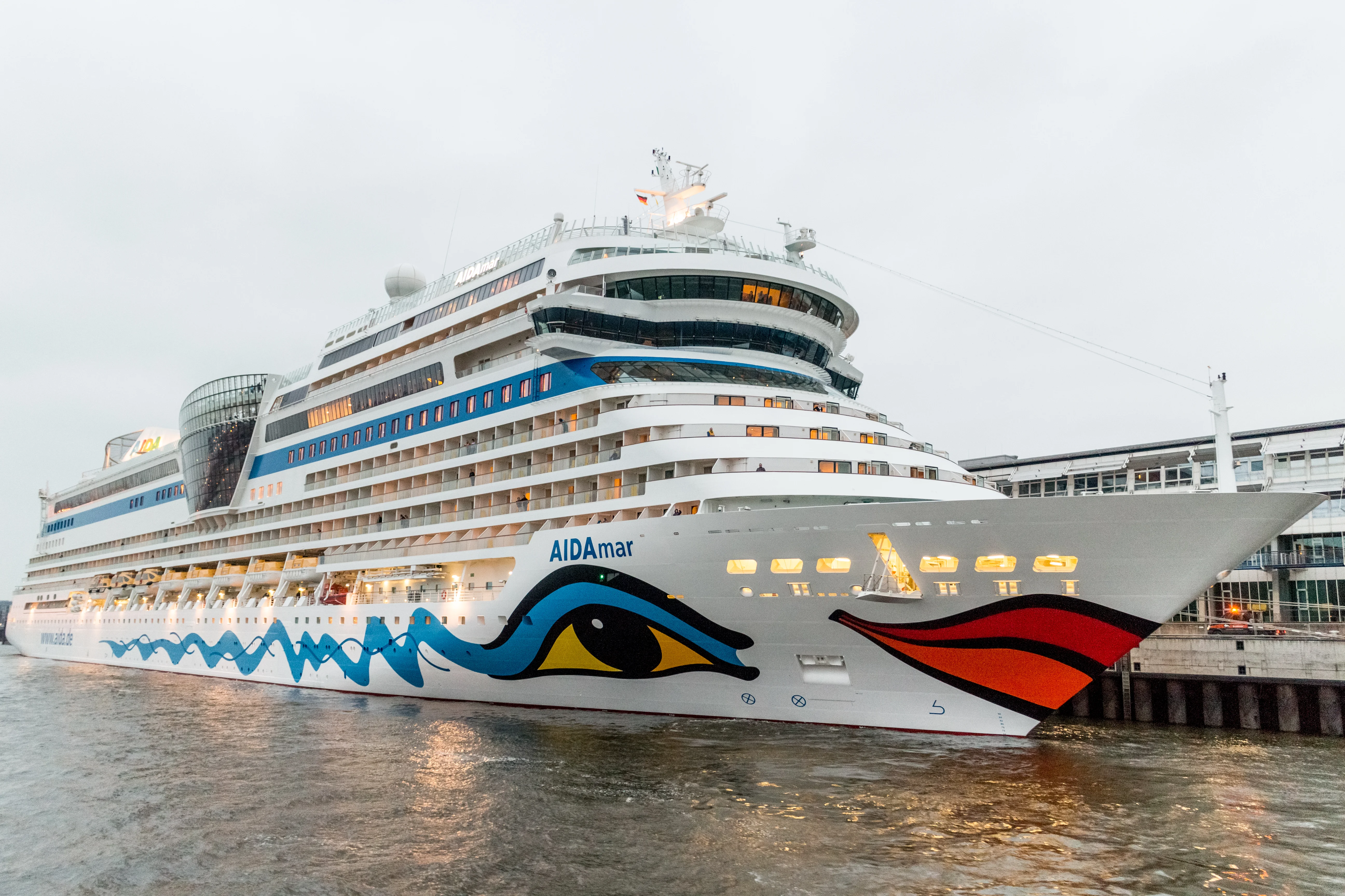 Große Rundreise Kanaren & Madeira cruise ship AIDAmar