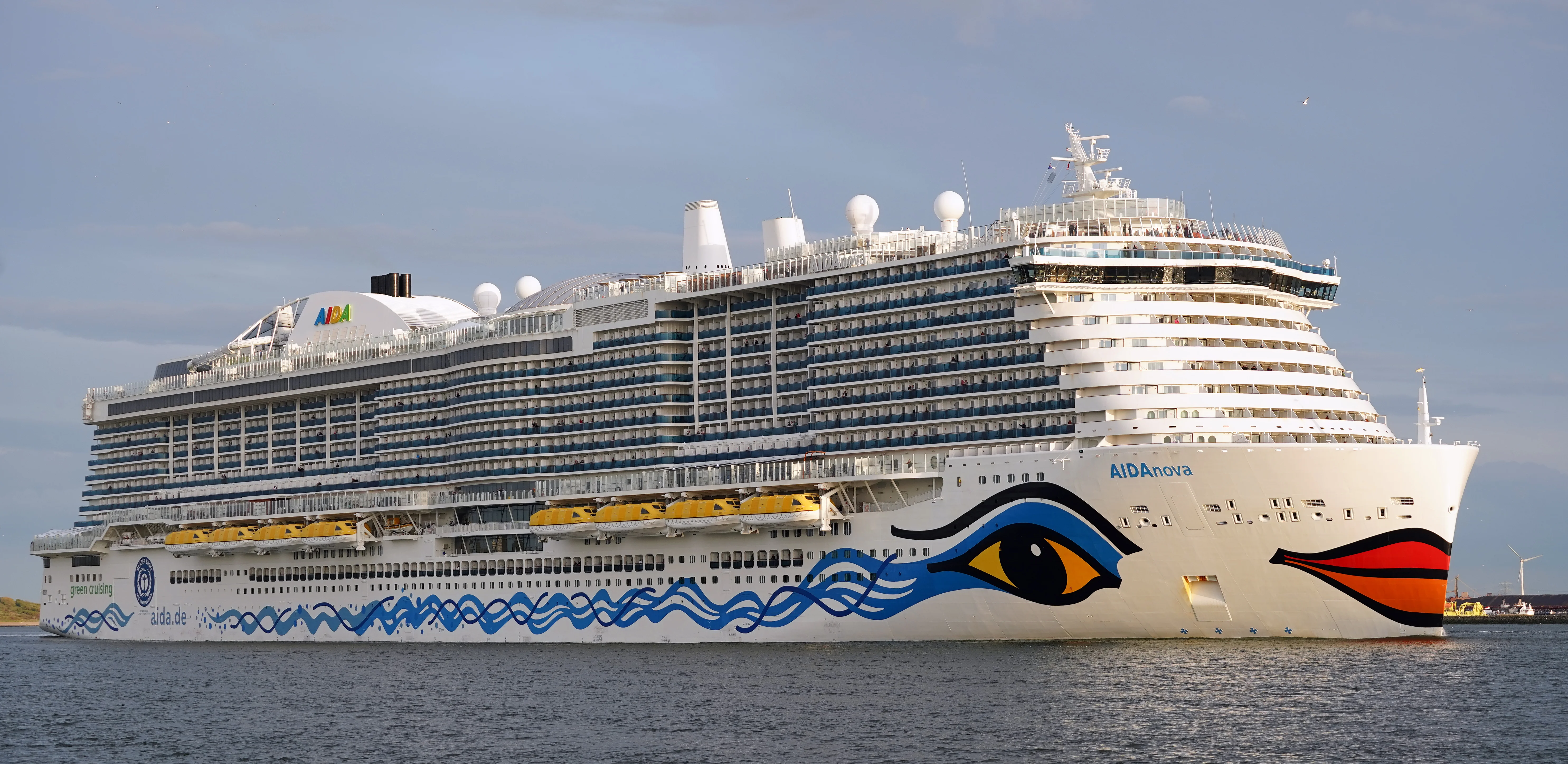 Große Skandinavien-Reise ab Kiel 2 cruise ship AIDAnova
