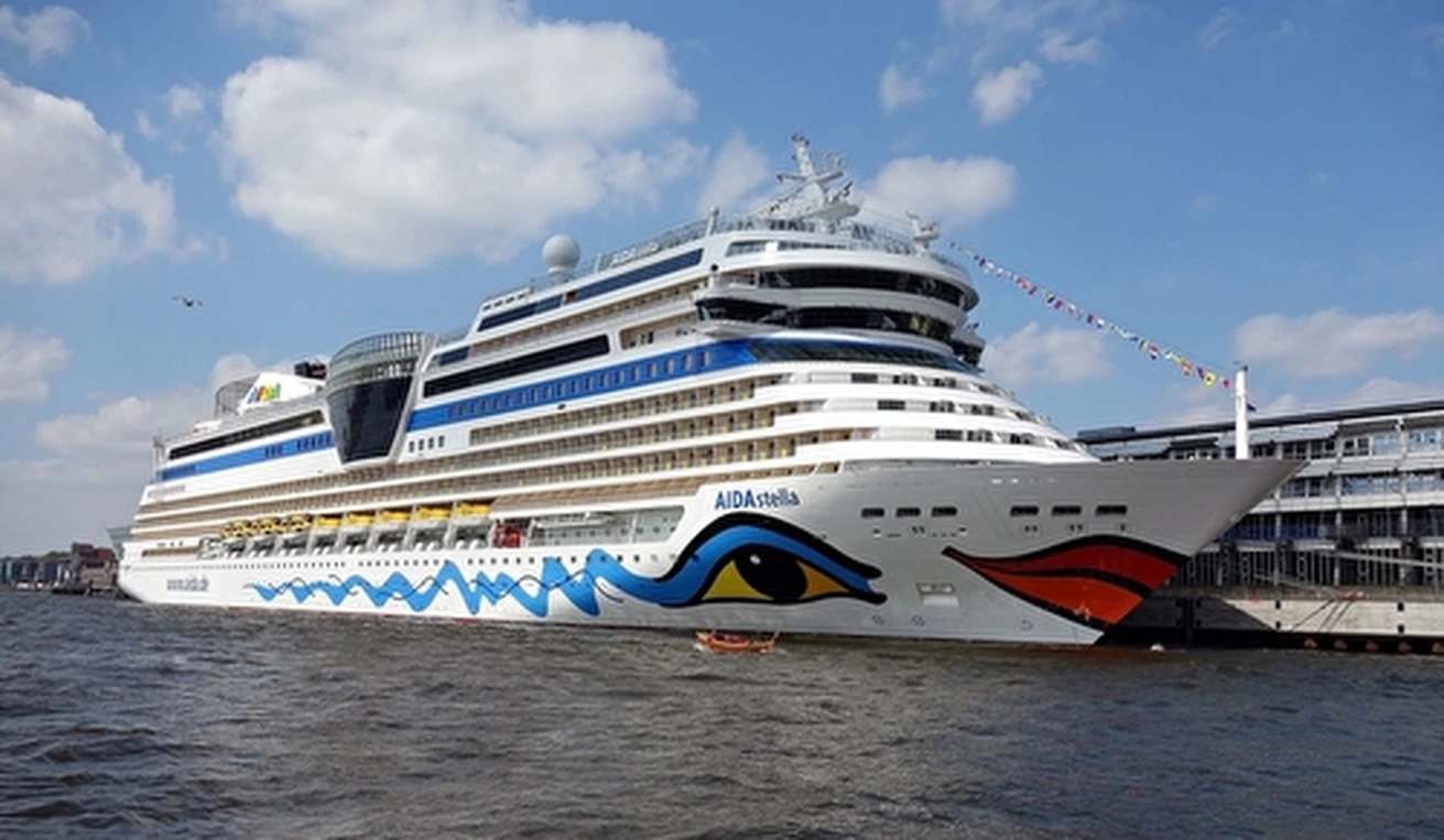 Globetrotters from Asia to South Africa cruise ship AIDAstella