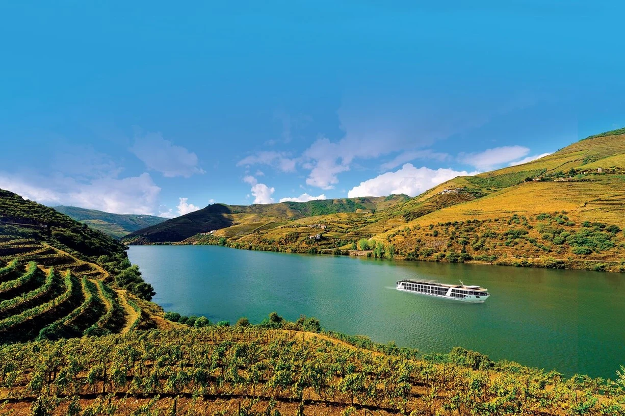 Secrets Of The Douro cruise ship Emerald Radiance