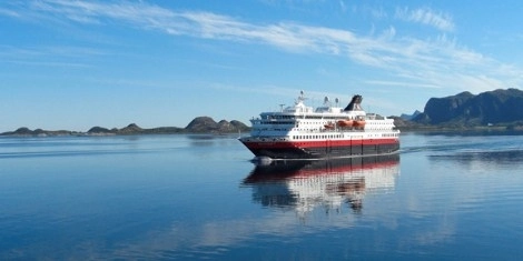 The Coastal Express: Bergen - Kirkenes - Bergen cruise ship MS Nordkapp