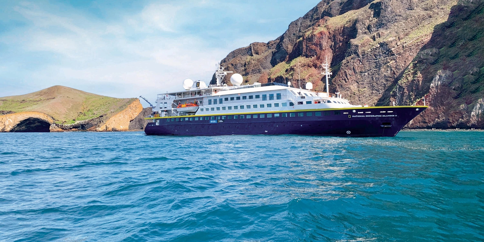 Exploring Galápagos cruise ship National Geographic Islander II