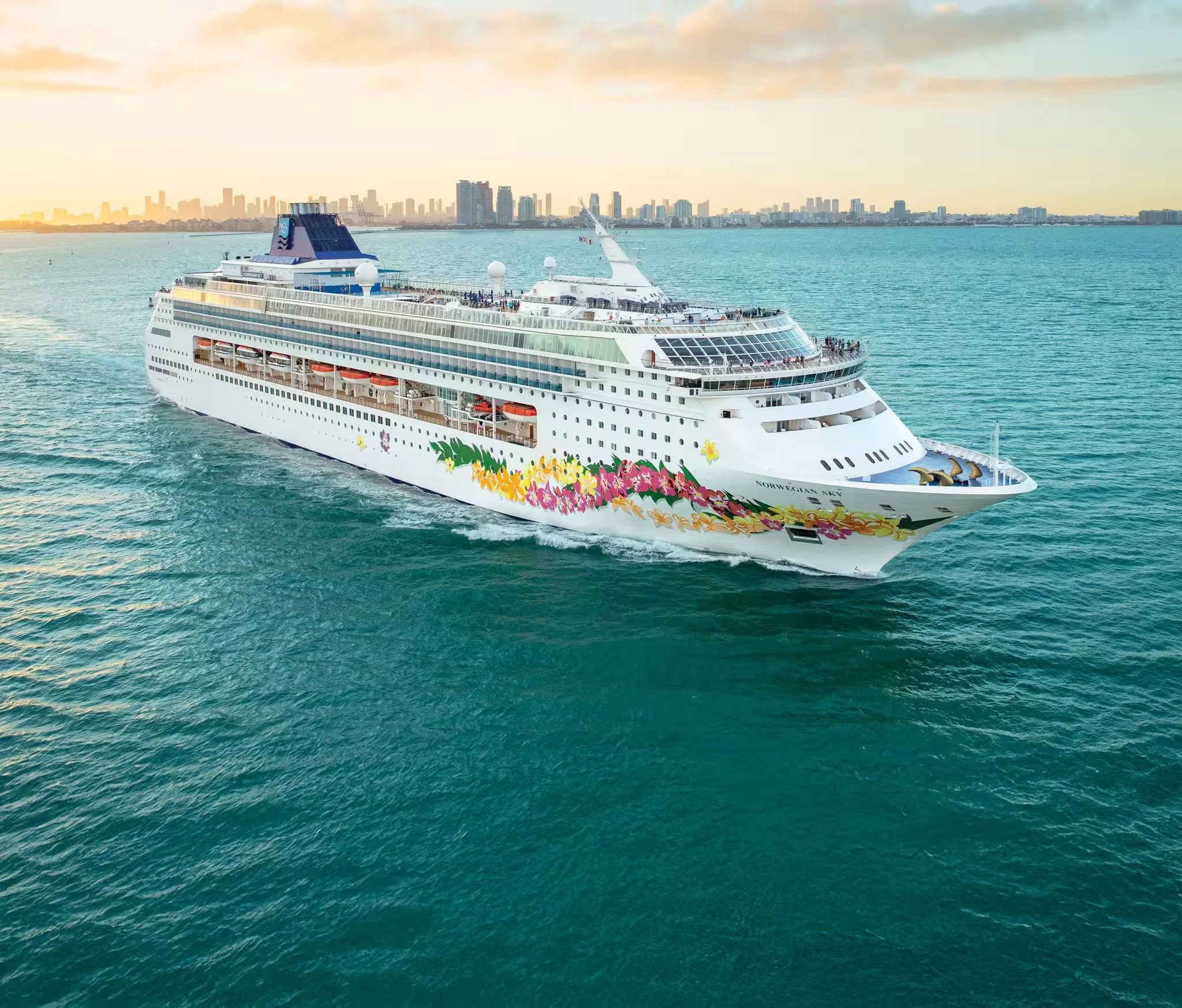 Bahamas: Great Stirrup Cay & Nassau from Tampa cruise ship Norwegian Sky