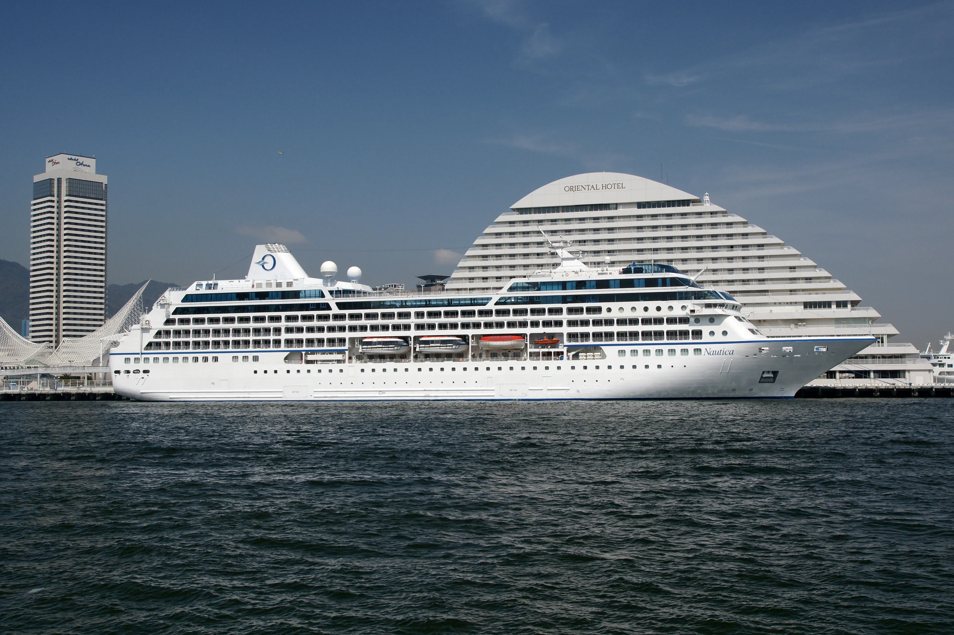 Panama City to Miami cruise ship Nautica