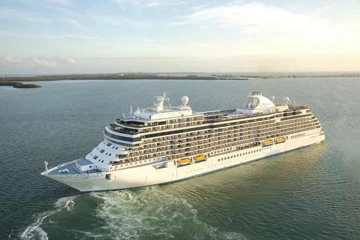 Southampton to Reykjavik cruise ship Seven Seas Splendor