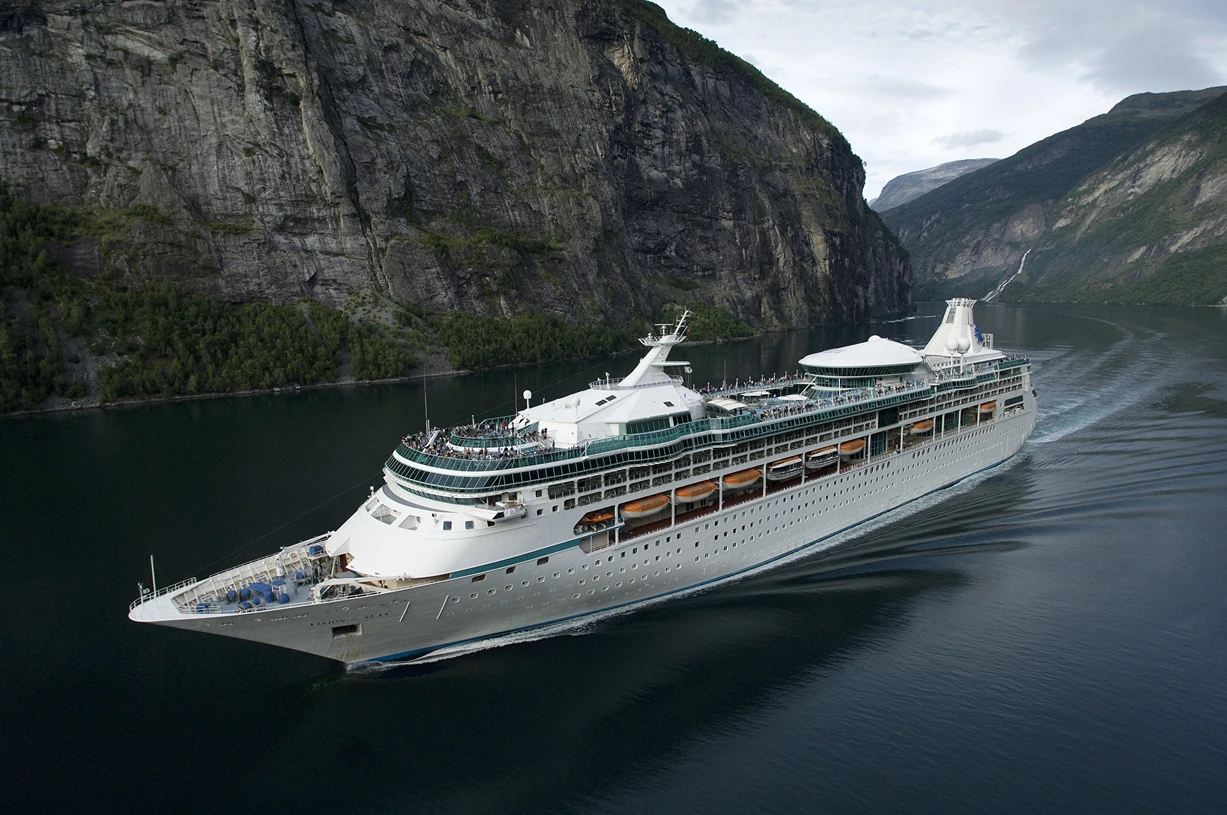 5 Night Bermuda Getaway Cruise cruise ship Vision of the Seas