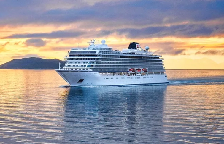 New York City to Montreal cruise ship Viking Mars