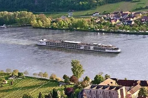 Vienna to Bucharest cruise ship Viking Rinda