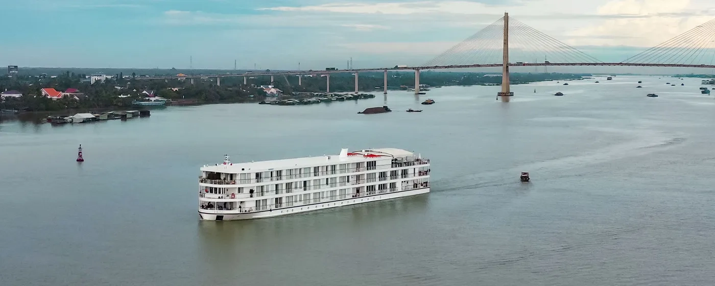 Ho Chi Minh City to Hanoi cruise ship Viking Tonle