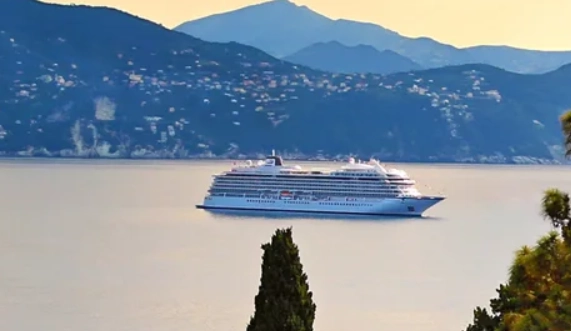 Venice (Chioggia) to Athens (Piraeus) cruise ship Viking Vela